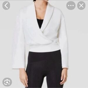 SPANX Women's Cream V-Neck Sweater